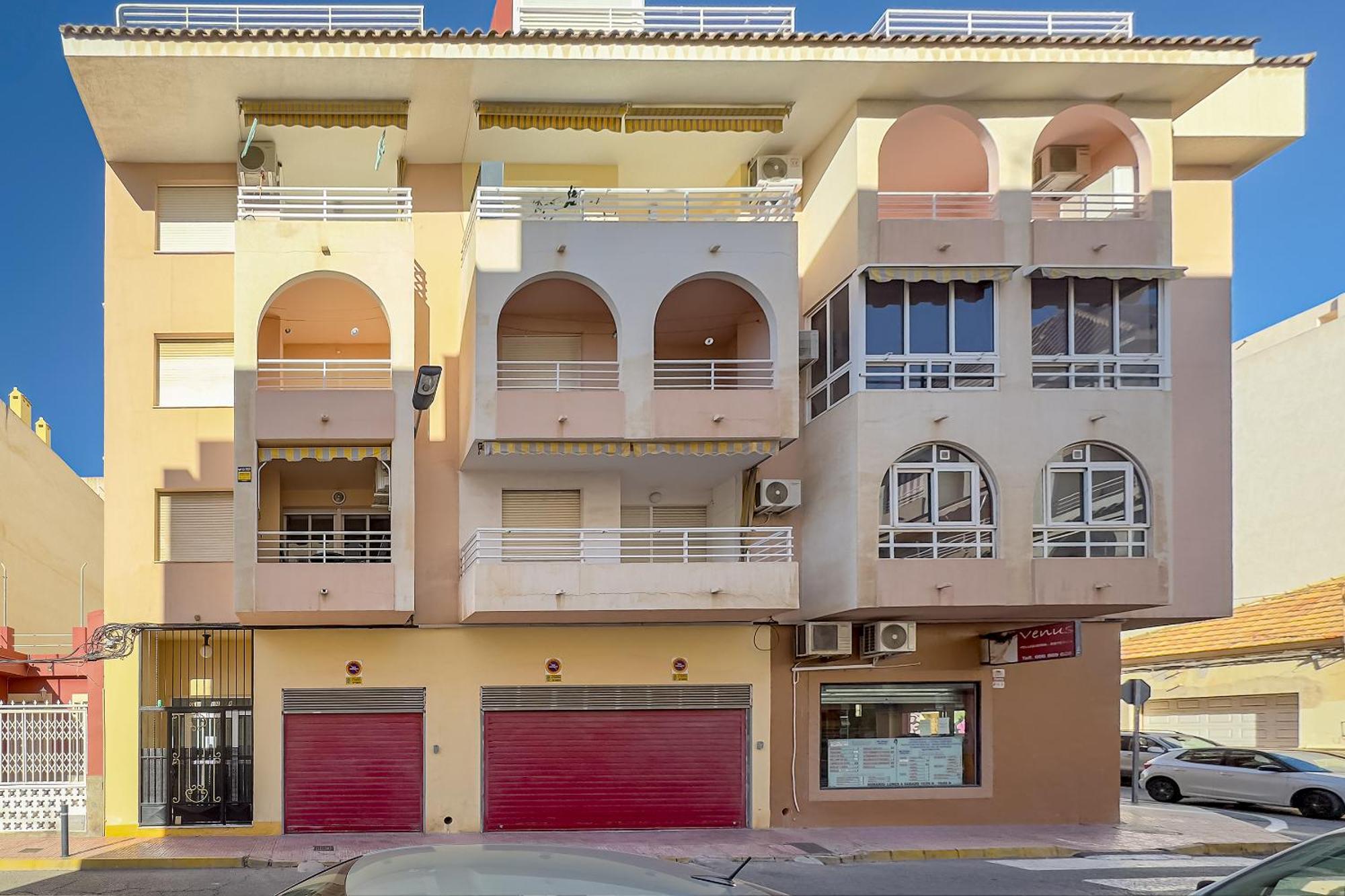 Beso Del Sol Apartment Torrevieja Exterior photo