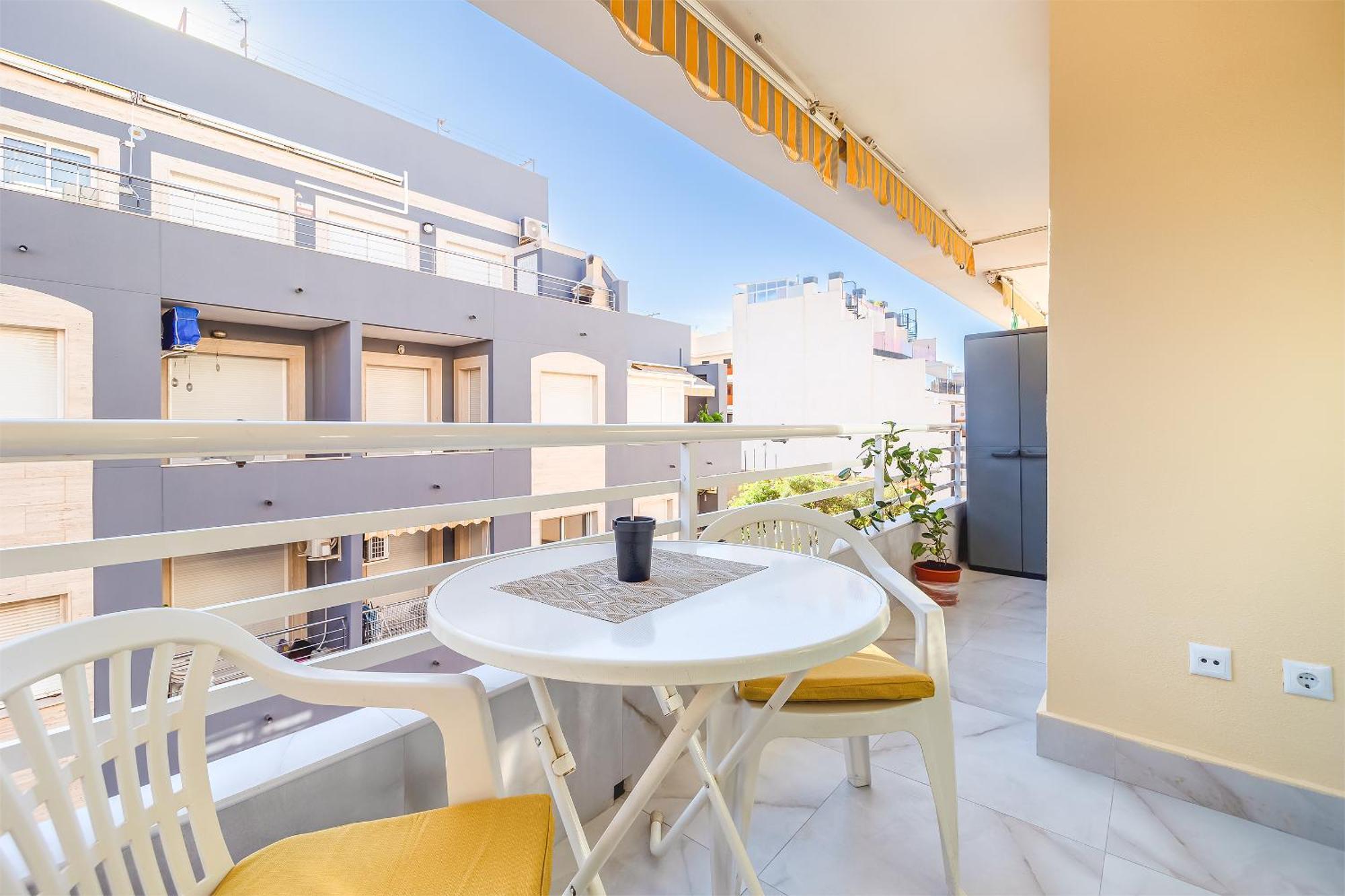 Beso Del Sol Apartment Torrevieja Exterior photo